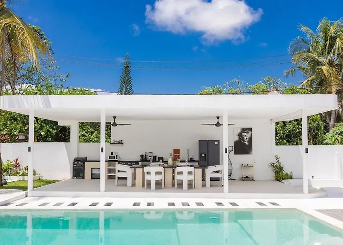 Villa Piano - Luxury 3br With, Sauna, Ice Bath & Outdoor Cinema