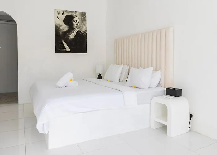 Villa Piano - Luxury 3br With, Sauna, Ice Bath & Outdoor Cinema Ubud