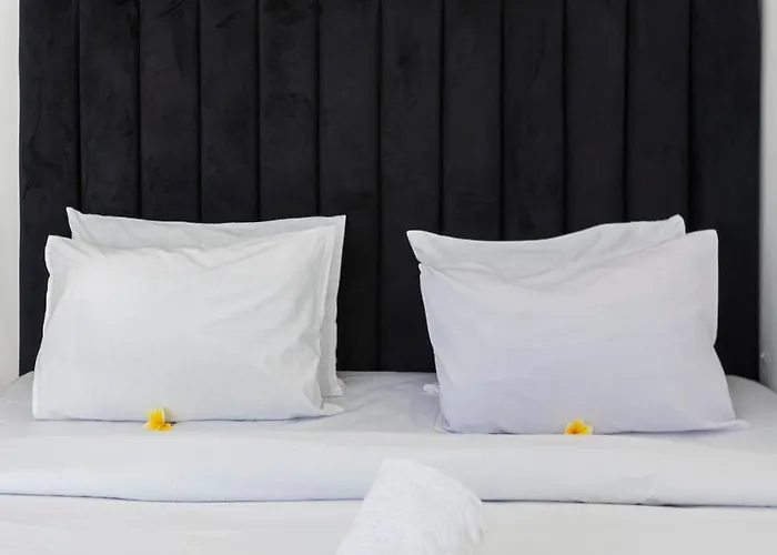 Villa Piano - Luxury 3br With, Sauna, Ice Bath & Outdoor Cinema Ubud